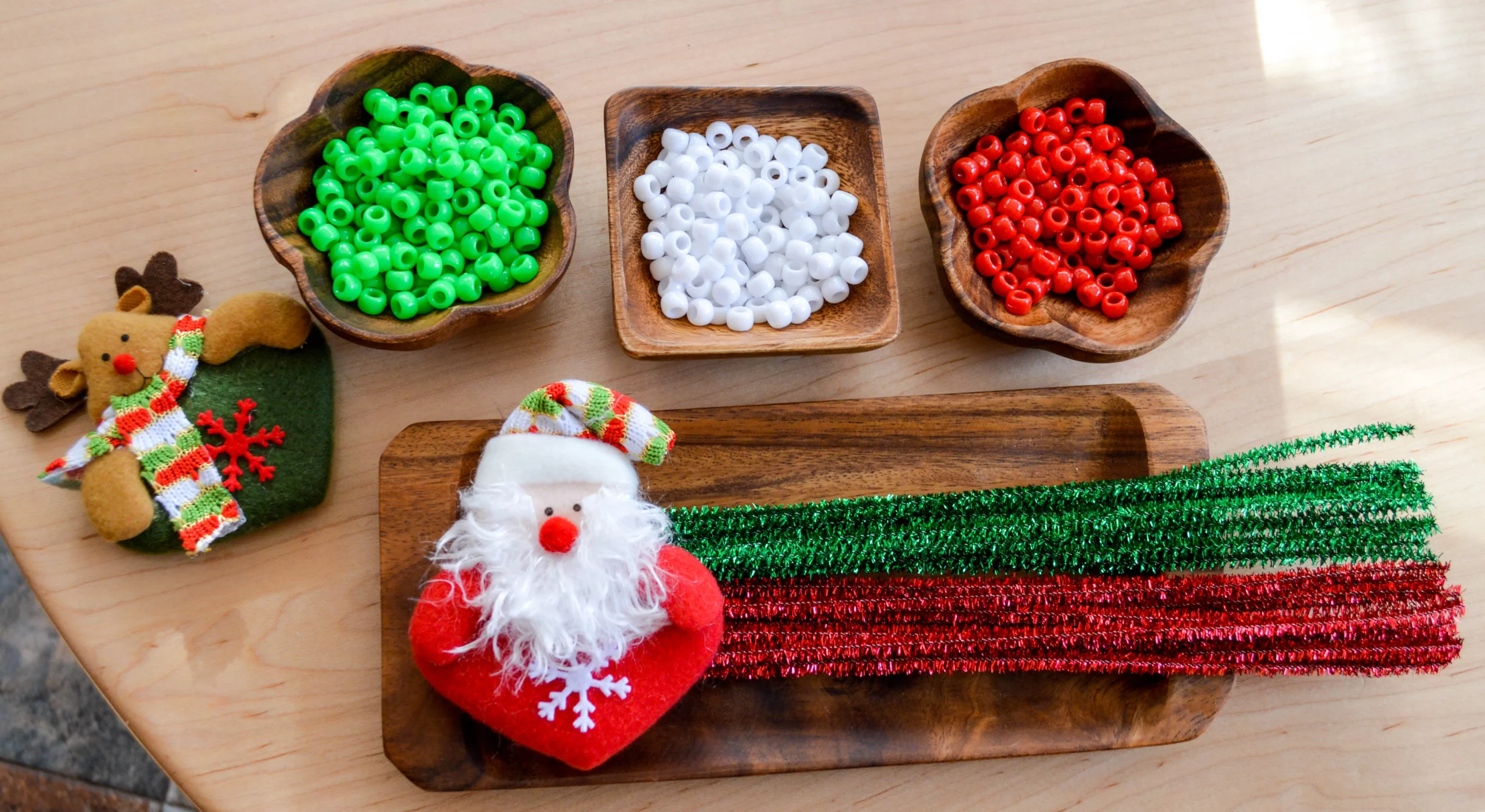 Christmas Craft: Bead and Pipe Cleaner Ornaments